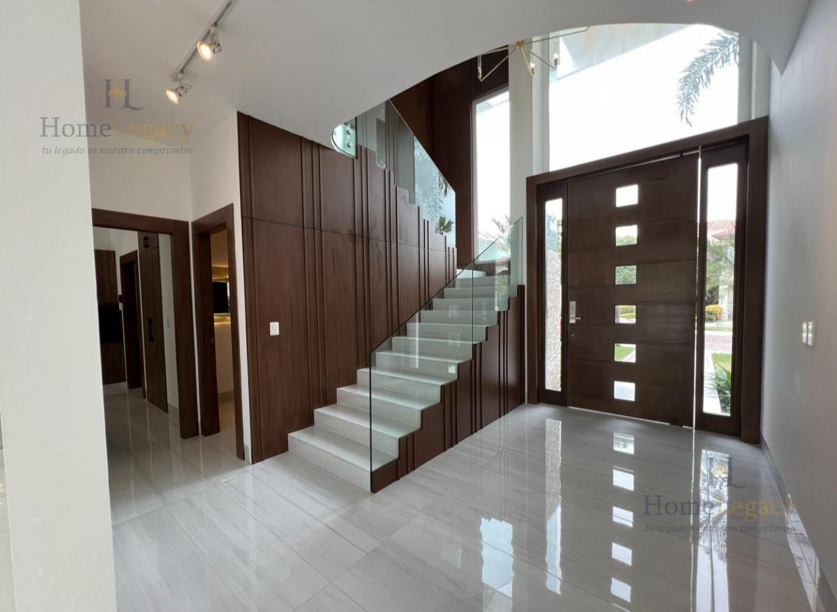 Venta de Casa con Piscina en Samborondón - Urb. Terrasol Am, Guayas — imagen 6