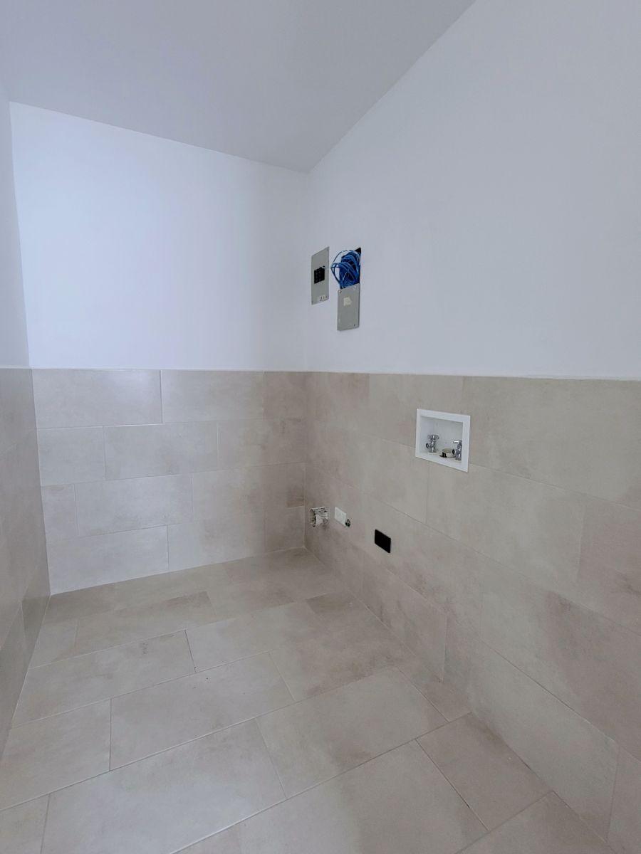 Casa en Venta a 5 Minutos del Hospital Municipal de El Valle, Azuay — imagen 3
