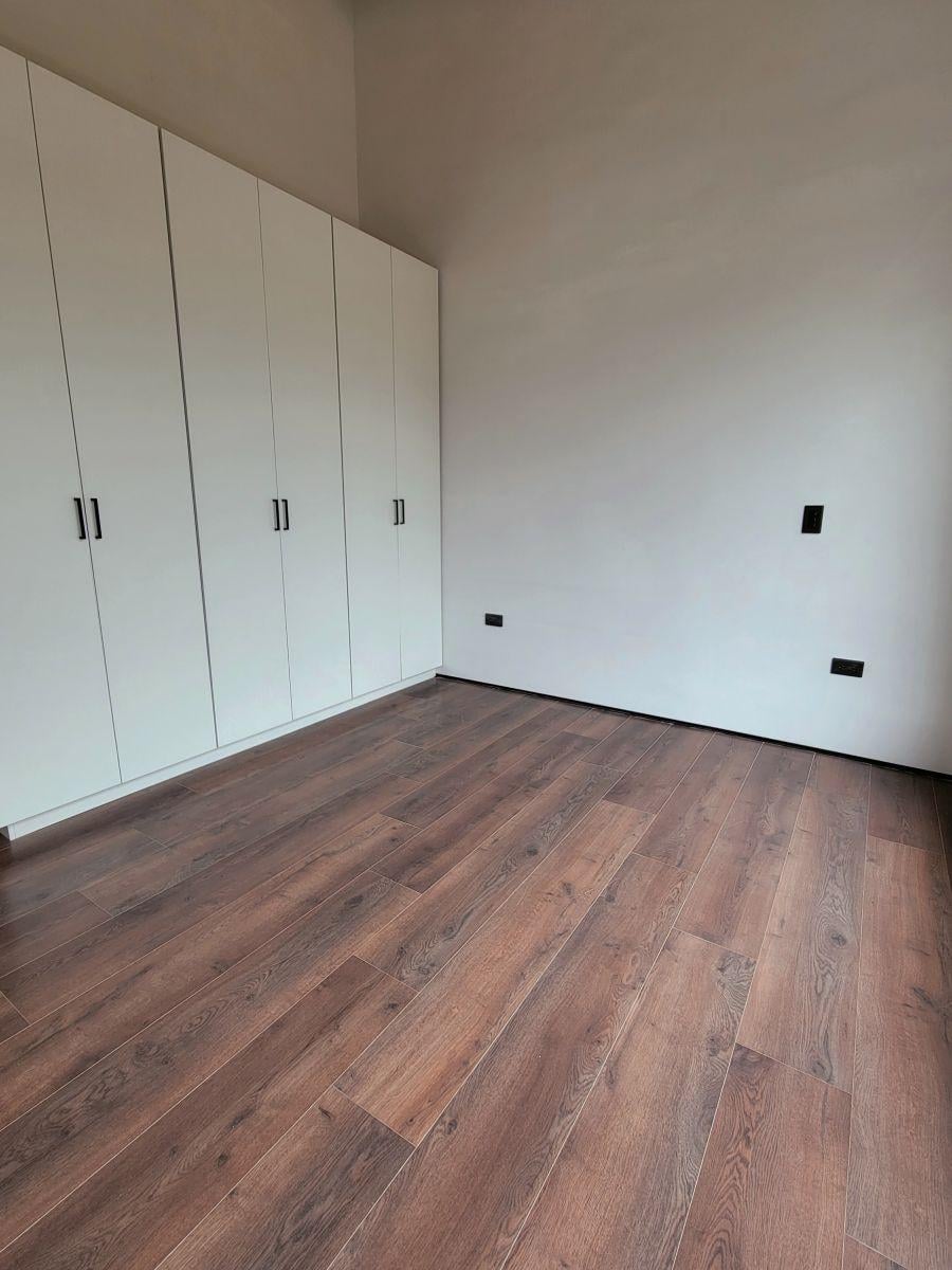 Casa en Venta a 5 Minutos del Hospital Municipal de El Valle, Azuay — imagen 2