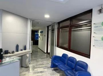 Oficina Comercial Muy Bien Ubicada, Inversión Segura — imagen 3
