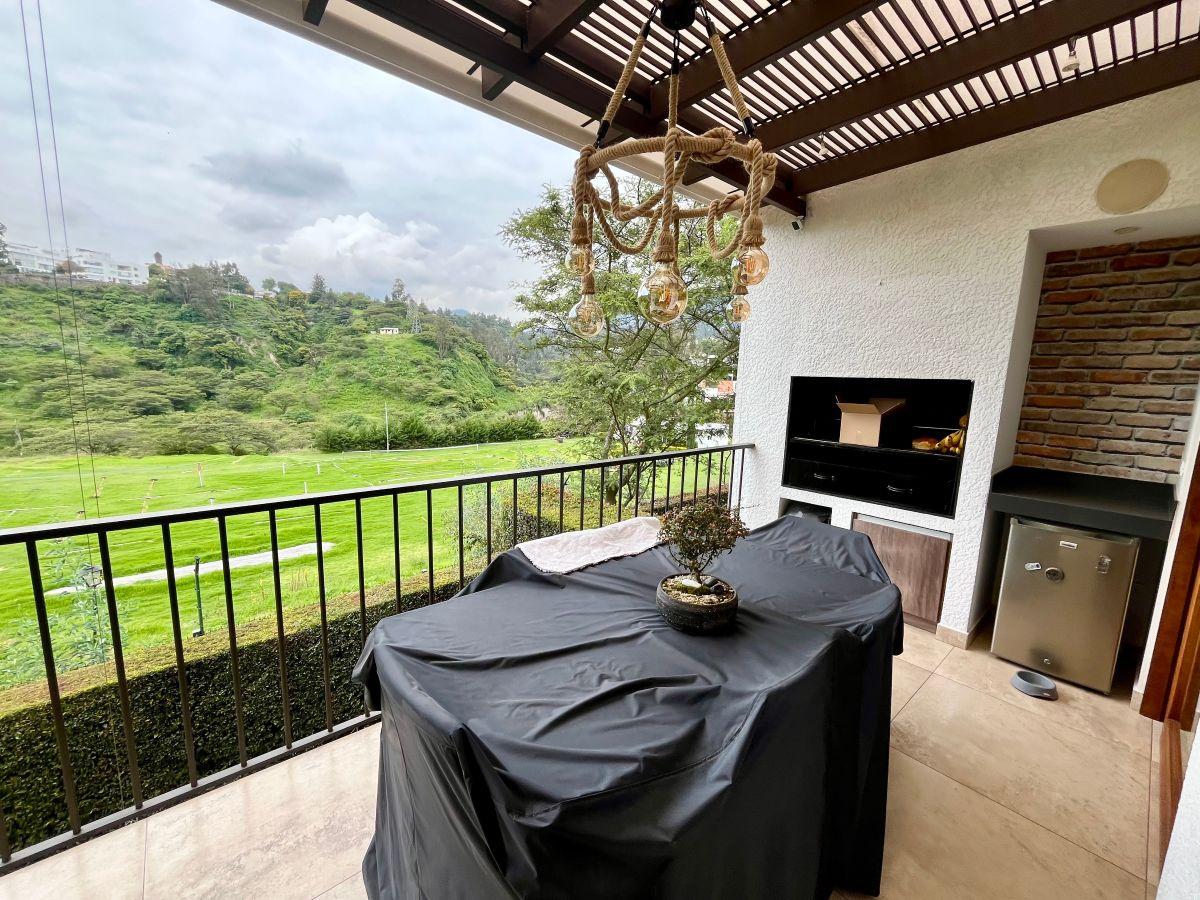 Cumbayá – Urbanización Parque Algarrobos | Vendo Elegante Casa de 2 Dorm. con Jardín — imagen 6