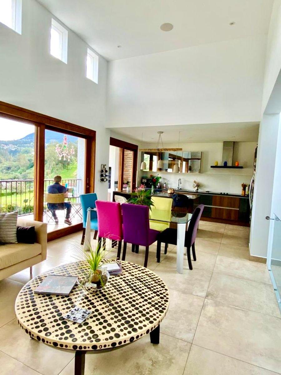 Cumbayá – Urbanización Parque Algarrobos | Vendo Elegante Casa de 2 Dorm. con Jardín — imagen 5