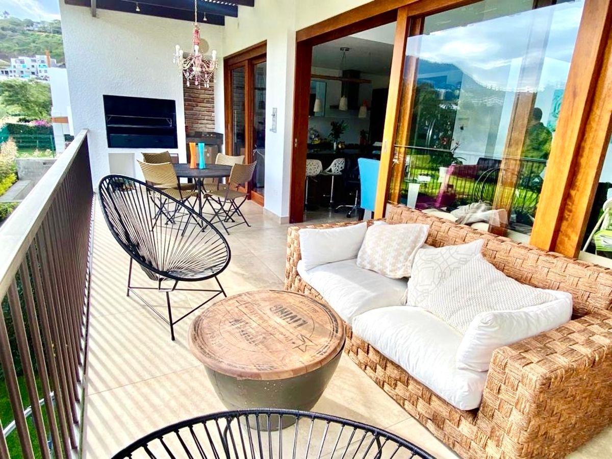 Cumbayá – Urbanización Parque Algarrobos | Vendo Elegante Casa de 2 Dorm. con Jardín — imagen 4