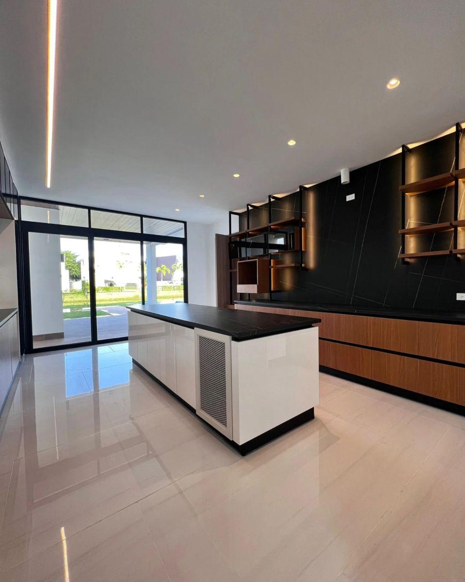 Casa Al Lago en Venta Urb. Blue Bay, Mocoli, Guayas — imagen 9