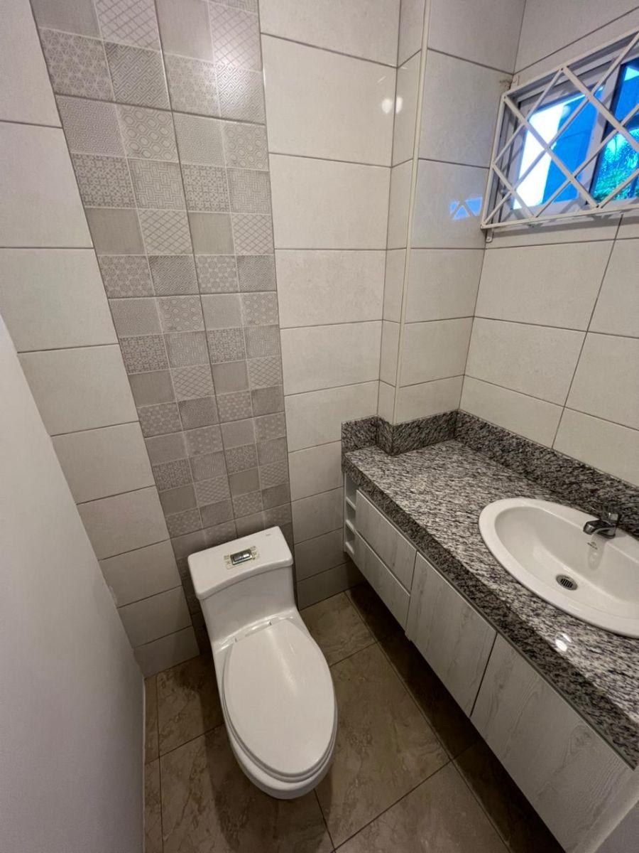 Casa en Venta con 128 m² de Terreno y 3 Habitaciones! La Aurora Mons García, Guayas — imagen 8