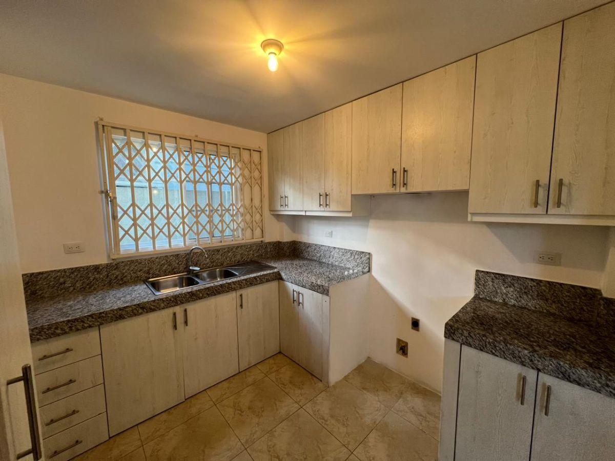 Casa en Venta con 128 m² de Terreno y 3 Habitaciones! La Aurora Mons García, Guayas — imagen 7