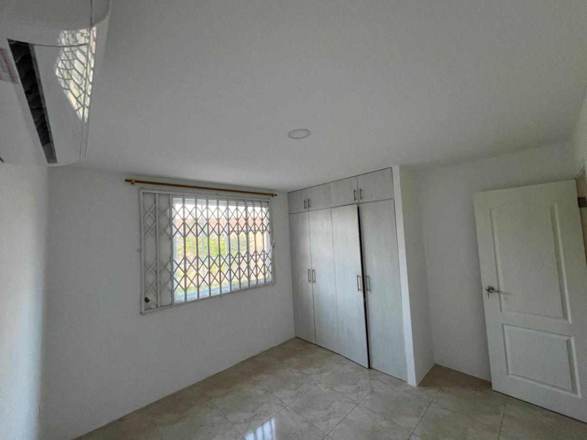 Casa en Venta con 128 m² de Terreno y 3 Habitaciones! La Aurora Mons García, Guayas — imagen 2