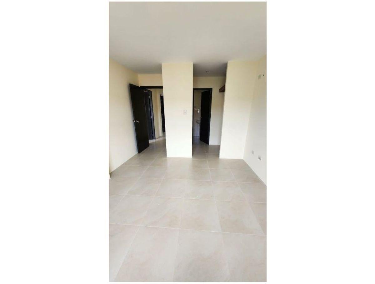 Venta, Casa de Estreno en La Urbanización La Rioja Etapa Bolonia, Guayas — imagen 2