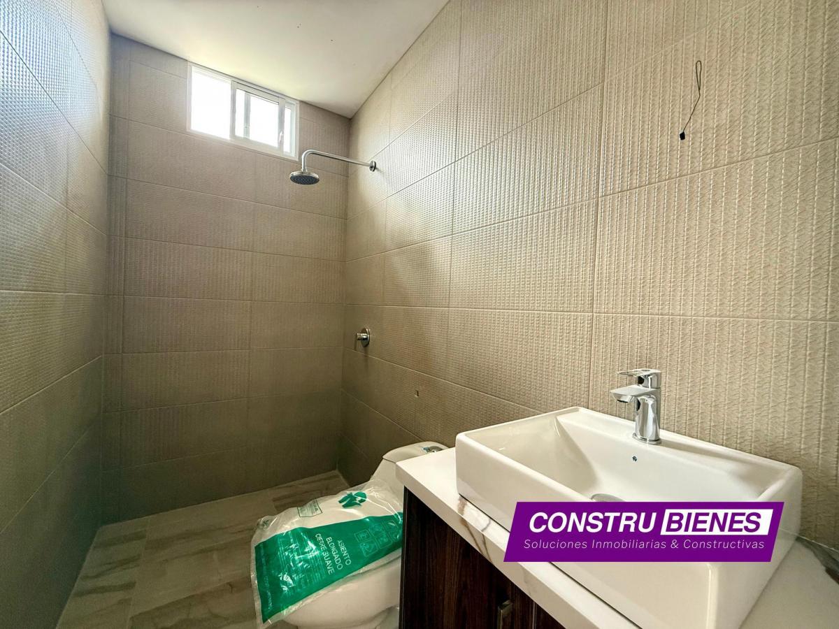 Casas de 1 Piso en Urbanización Villa Real Cerca Playas de Manta, Manabí — imagen 2