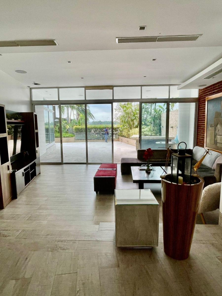 Tennis Club - Departamento en Planta Baja en Venta - Km 4.5 Samborondon, Guayas — imagen 10