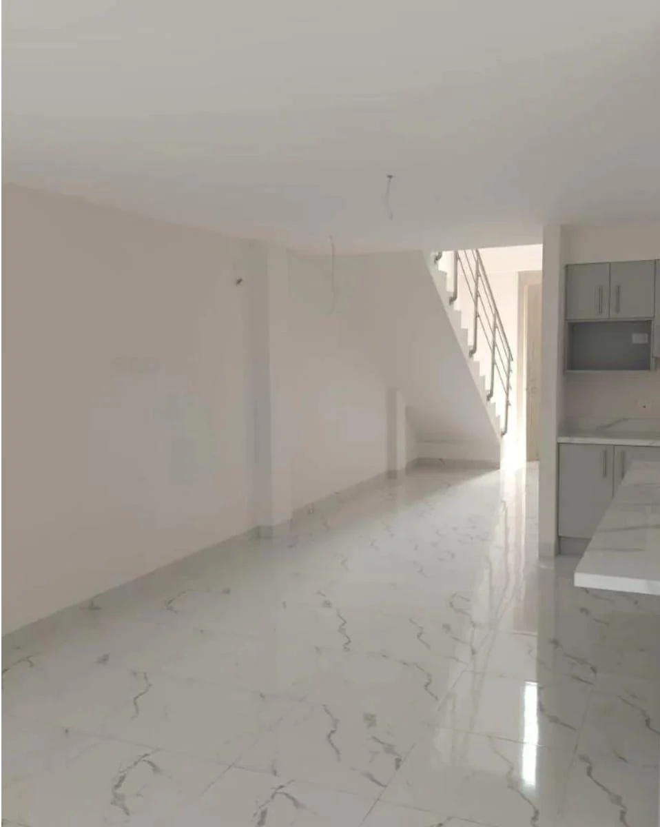 Vendo o Alquilo Casa de Estreno Urb. Millennium Village, Guayas — imagen 10