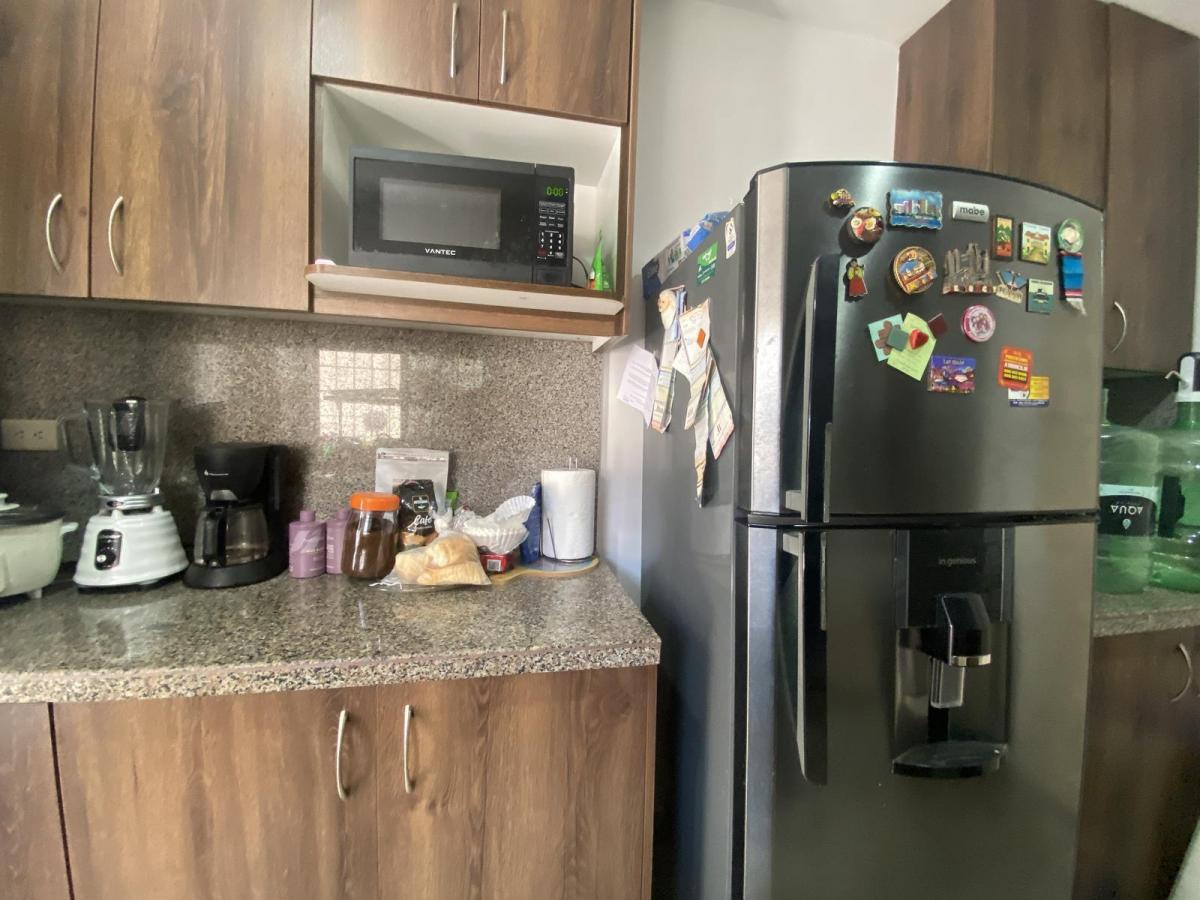 Csg Casa en Venta en Via a La Costa, Km 18,5 Urb. Cerrada, Guayas — imagen 4