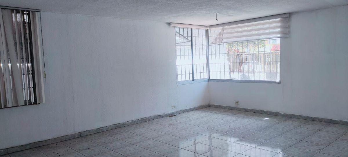 Oportunidad Venta Local Esquinero Sector La Colon — imagen 4