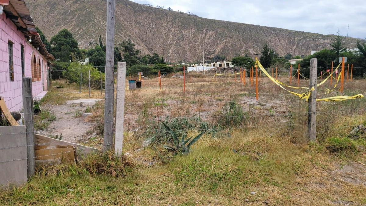 Venta Terreno Comercial 3.040 m² Mitad del Mundo con Fernte Av Córdova Galarza — imagen 5