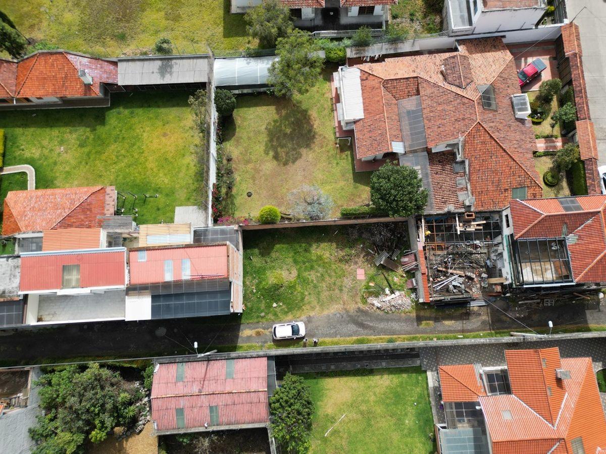 Terreno en Venta Sector Gonzalez Suarez T505, Azuay — imagen 3