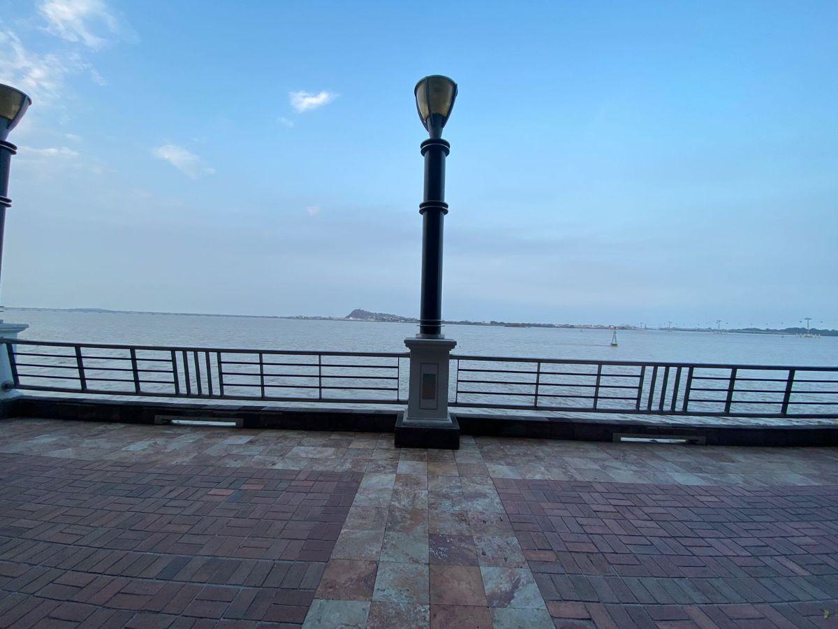 Alquiler o Venta de Local Comercial Frente Al Río y Malecón, Puerto Santa Ana – Guayaquil, Guayas — imagen 7