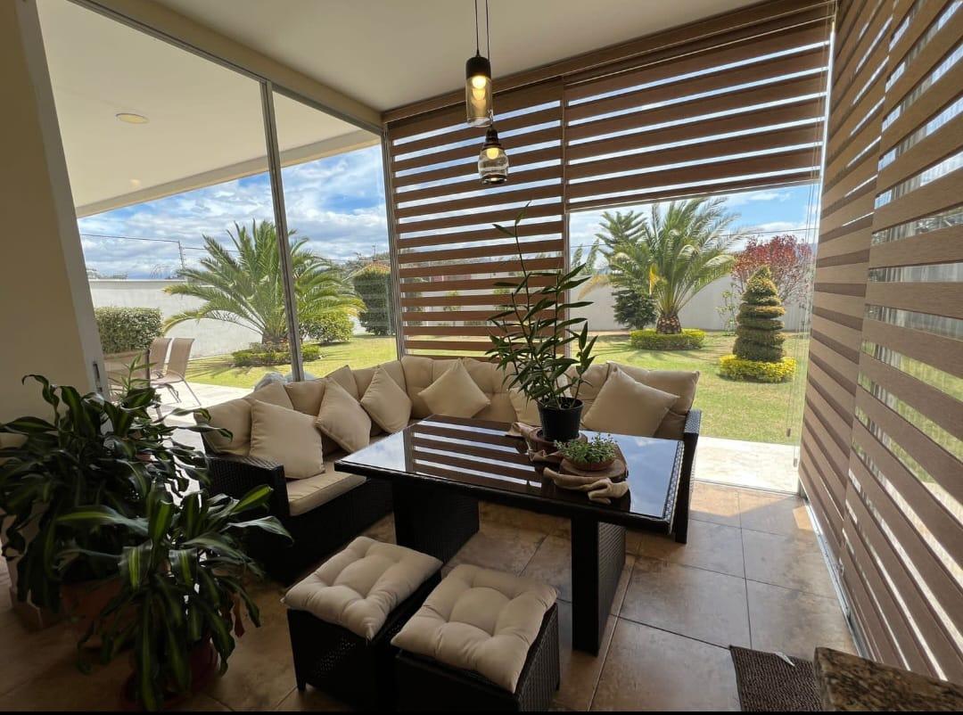 Hermosa Casa en Venta o Renta Sector Hilacril - Tumbaco. Provincia de Pichincha — imagen 5