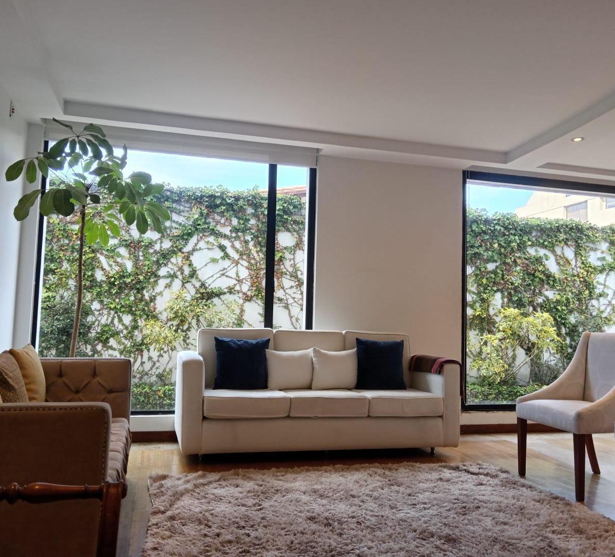 Venta Amplio Departamento con Patio Ubicado en Quito Tenis — imagen 1