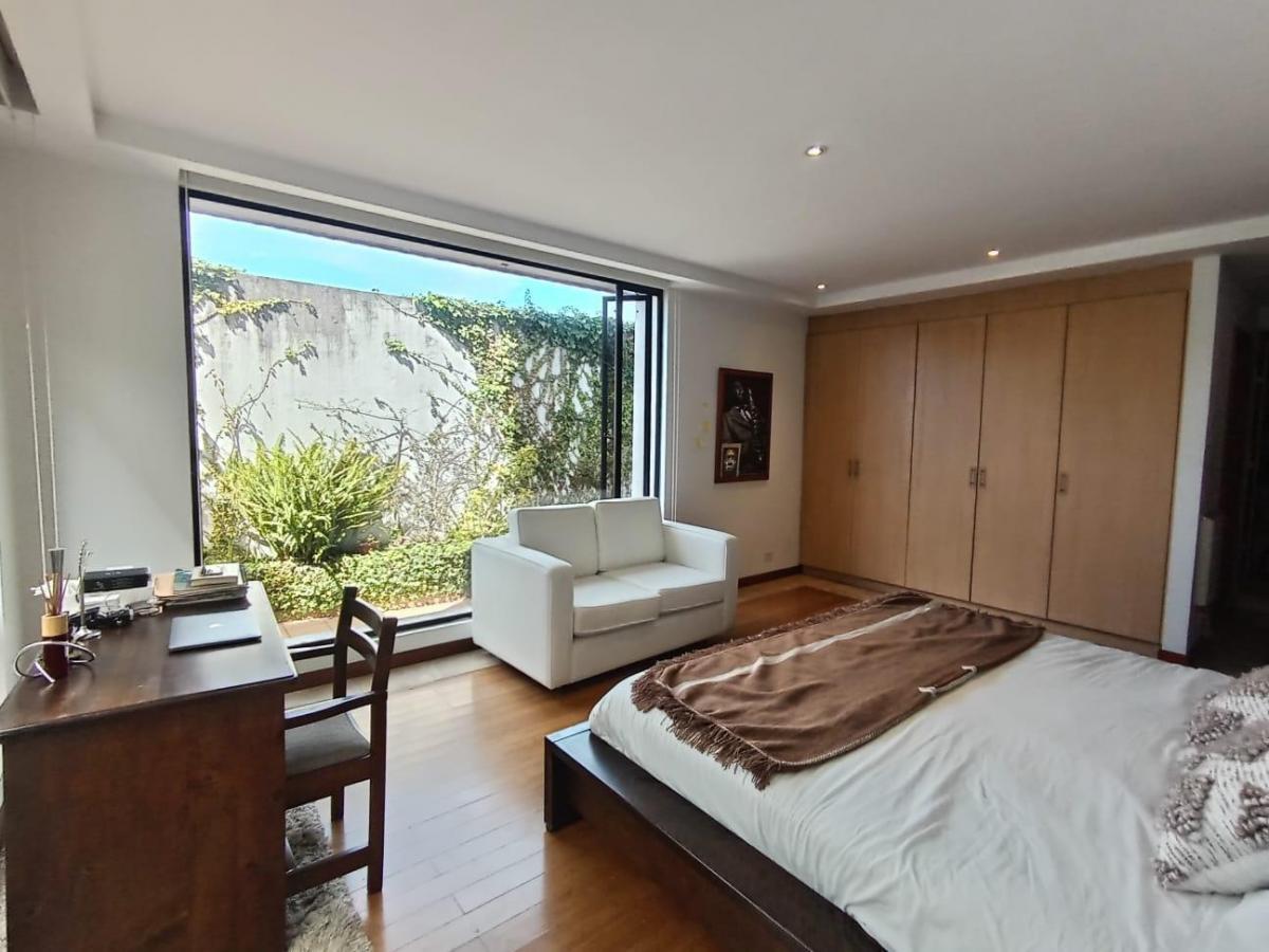 Venta Amplio Departamento con Patio Ubicado en Quito Tenis — imagen 9