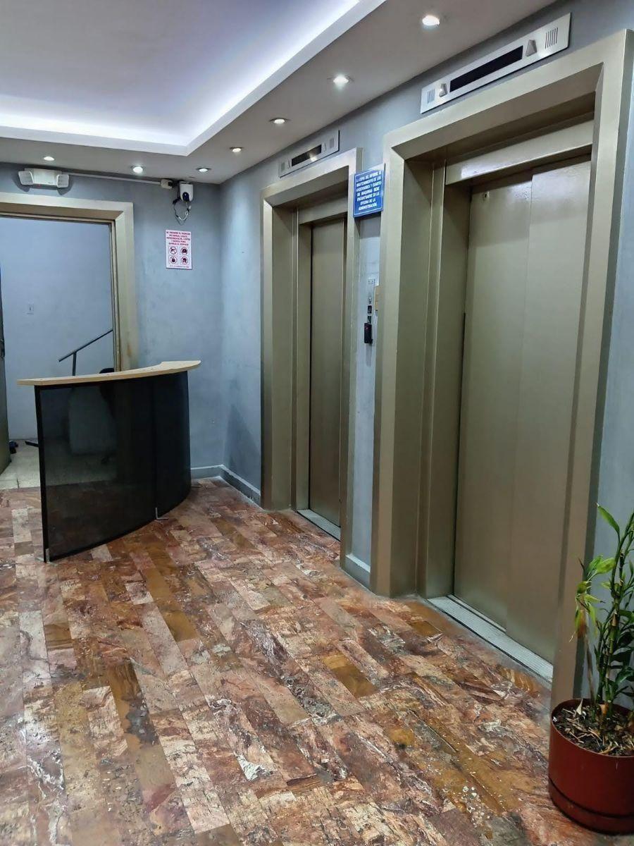 Oficina de 83 m² en Torre Azul | Uso Corporativo o Residencial | Centro de Guayaquil, Guayas — imagen 2