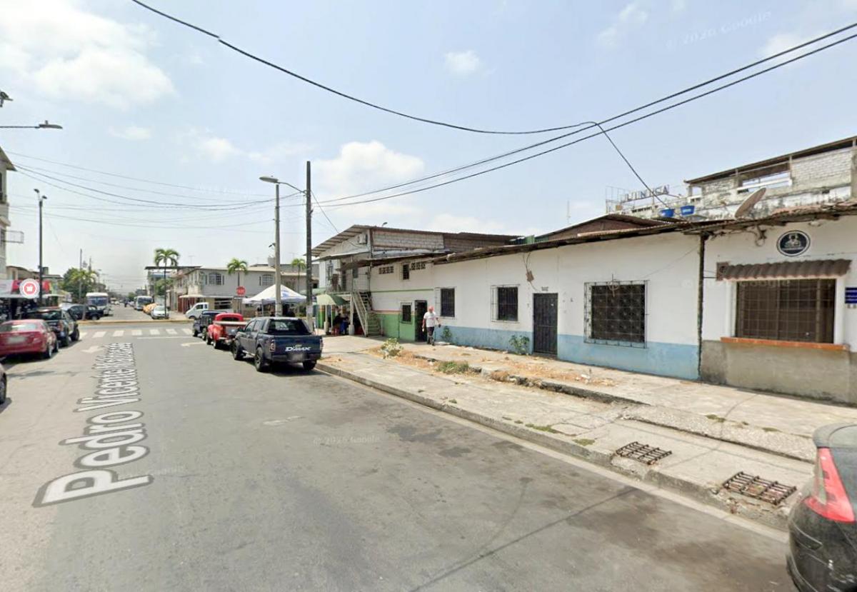 Terreno en Venta con Casa Antigüa Para Inversión - Calle Maldonado y La 17, Guayaquil, Guayas — imagen 10