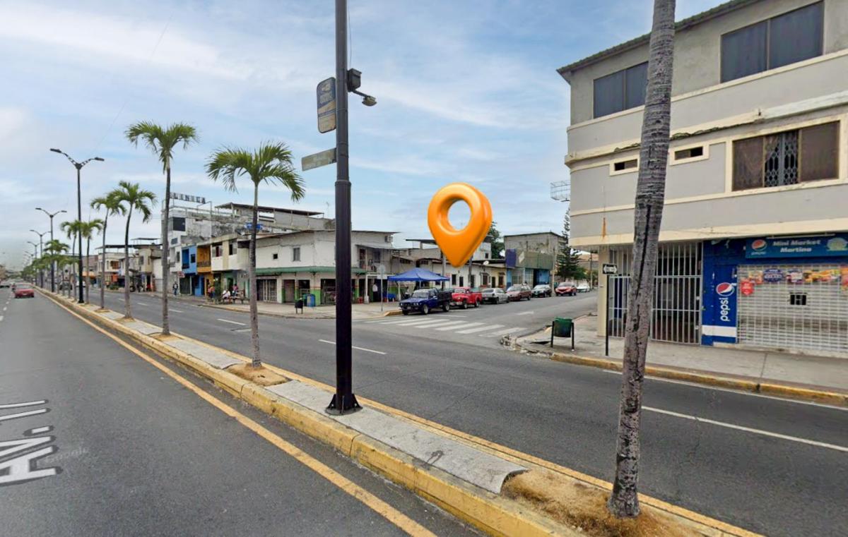 Terreno en Venta con Casa Antigüa Para Inversión - Calle Maldonado y La 17, Guayaquil, Guayas — imagen 8