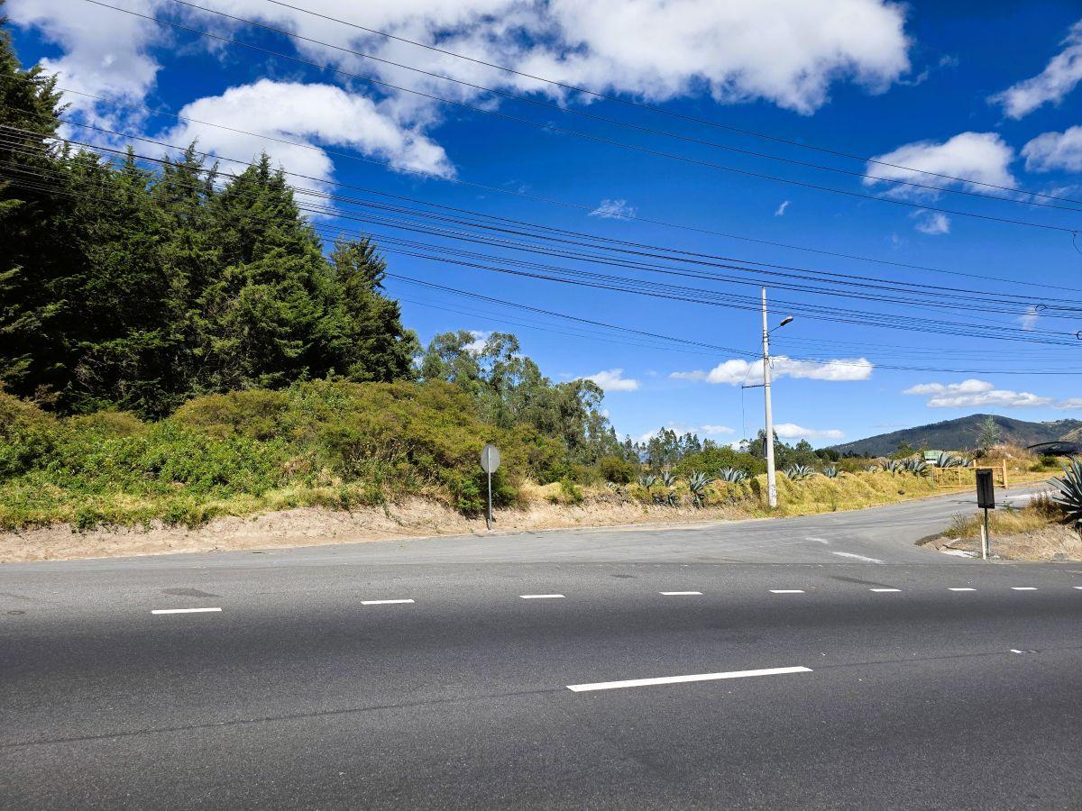 Terreno Esquinero en Venta Sobre La E35 – Itulcachi | 5.490 m² | — imagen 4