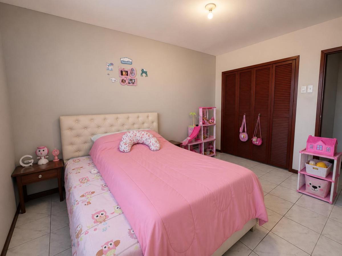 Amplio Departamento en Venta, Ceibos, Guayas — imagen 4