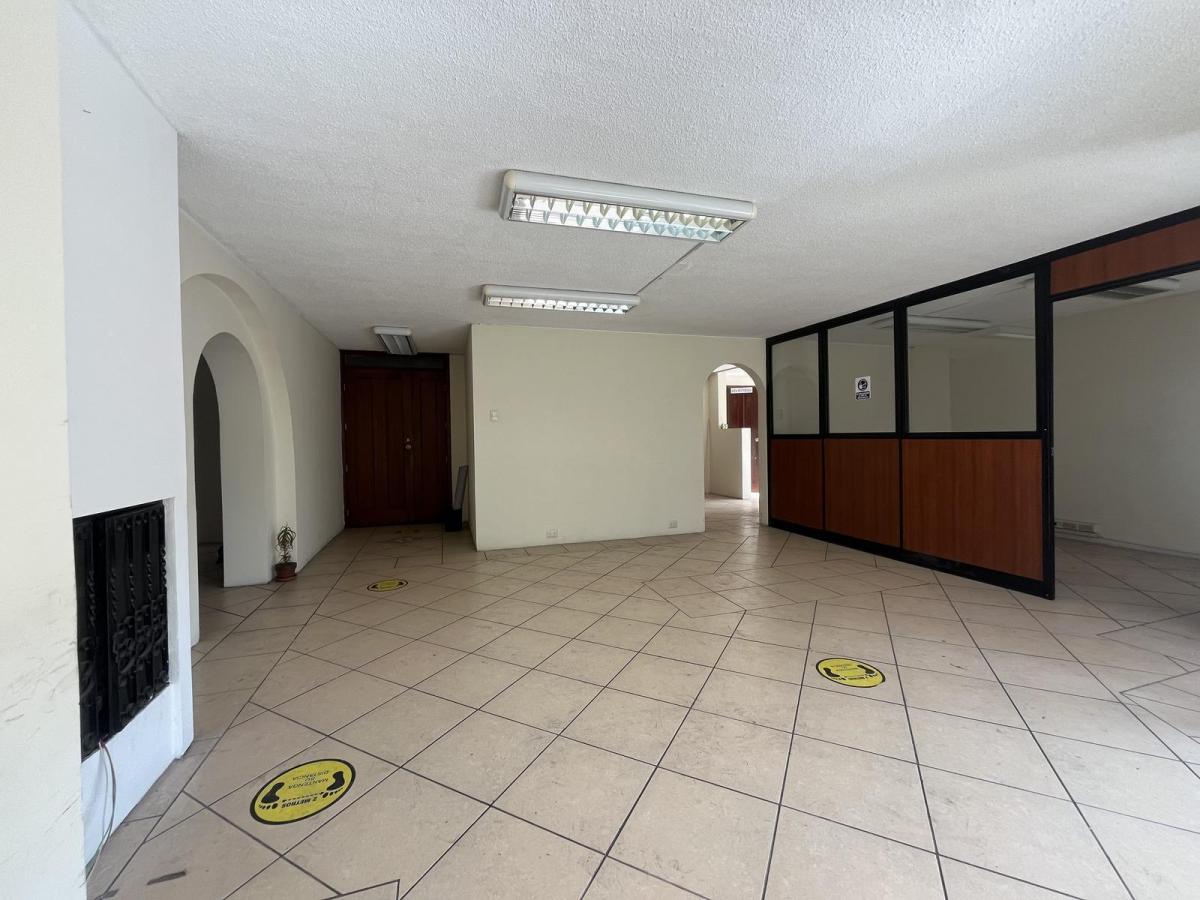 Oc - Sector La Colón, en Venta y Renta Oficina de 161 m², con Balcón — imagen 6