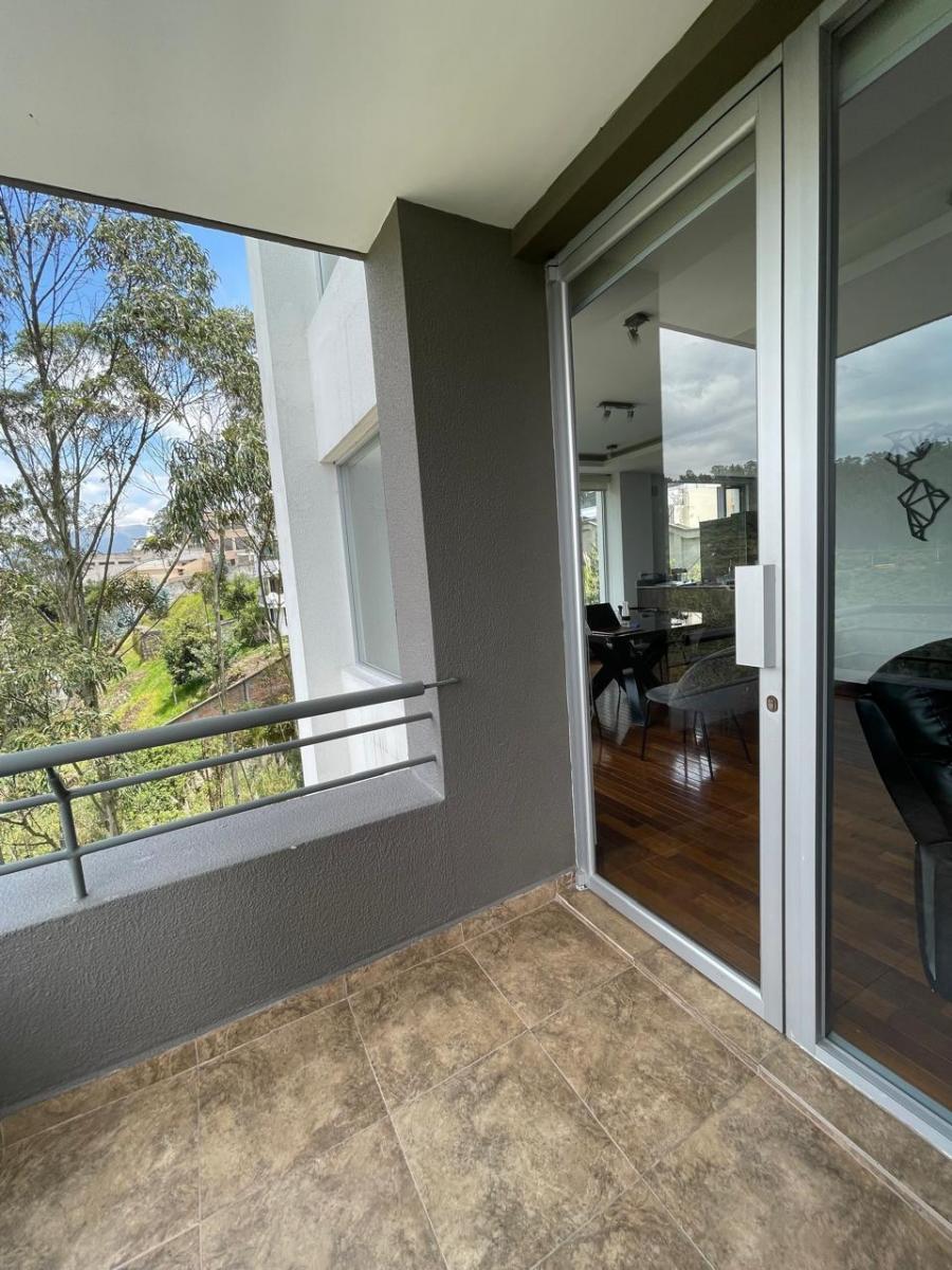 Vendo Hermoso Dep 3 Dorm. con Balcón. Provincia de Pichincha — imagen 2
