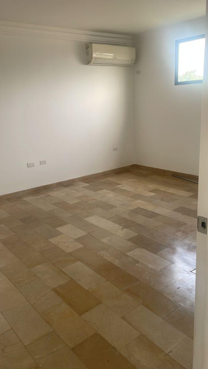 Departamento de 3 Dorm., Terraza Privada, en Venta en Samborondón, Guayas — imagen 5