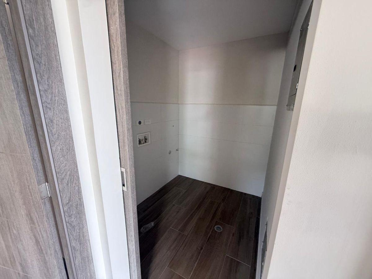 Departamento de 101 m² con 2 Habitaciones en Venta en Tumbaco — imagen 3