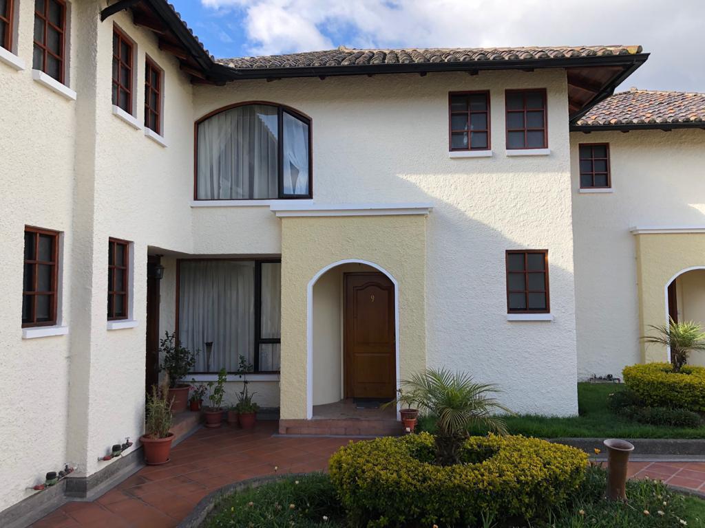 Se Vende Hermosa Casa Dentro de Conjunto Junto a La Urbanizacion El Condado — imagen 9