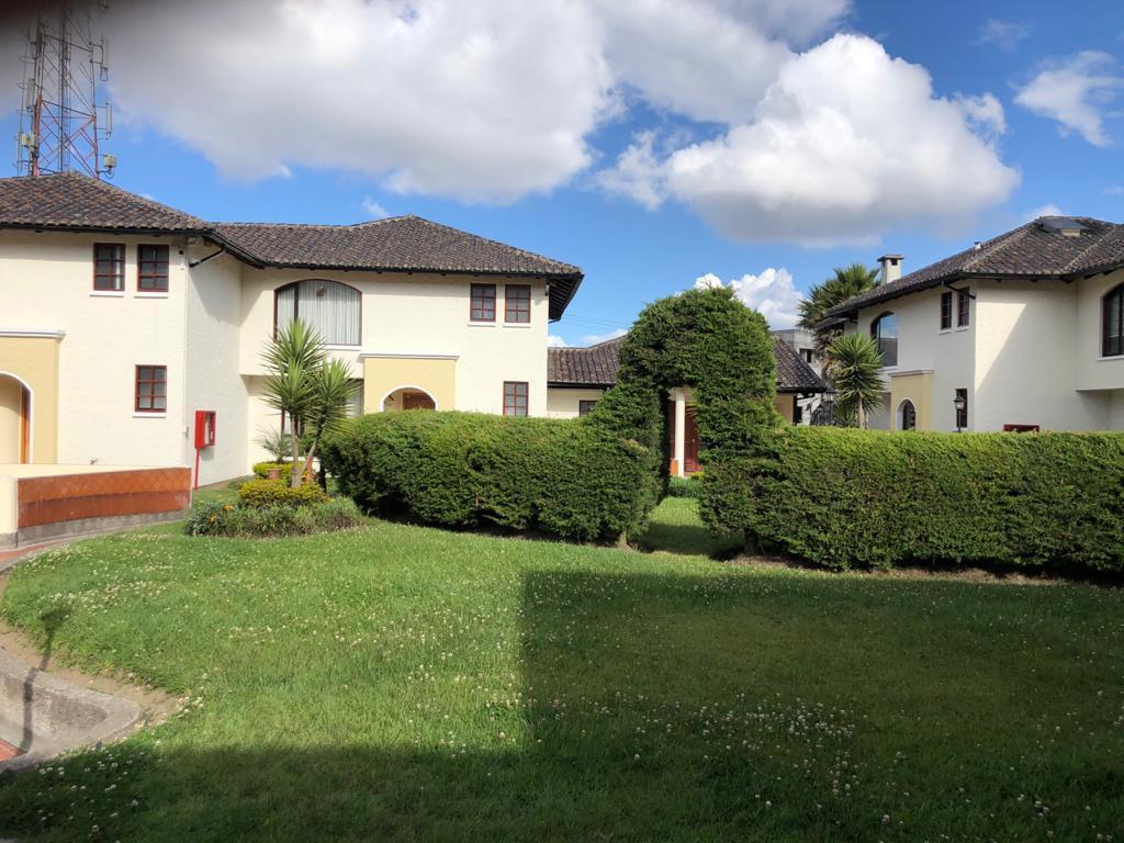 Se Vende Hermosa Casa Dentro de Conjunto Junto a La Urbanizacion El Condado — imagen 7