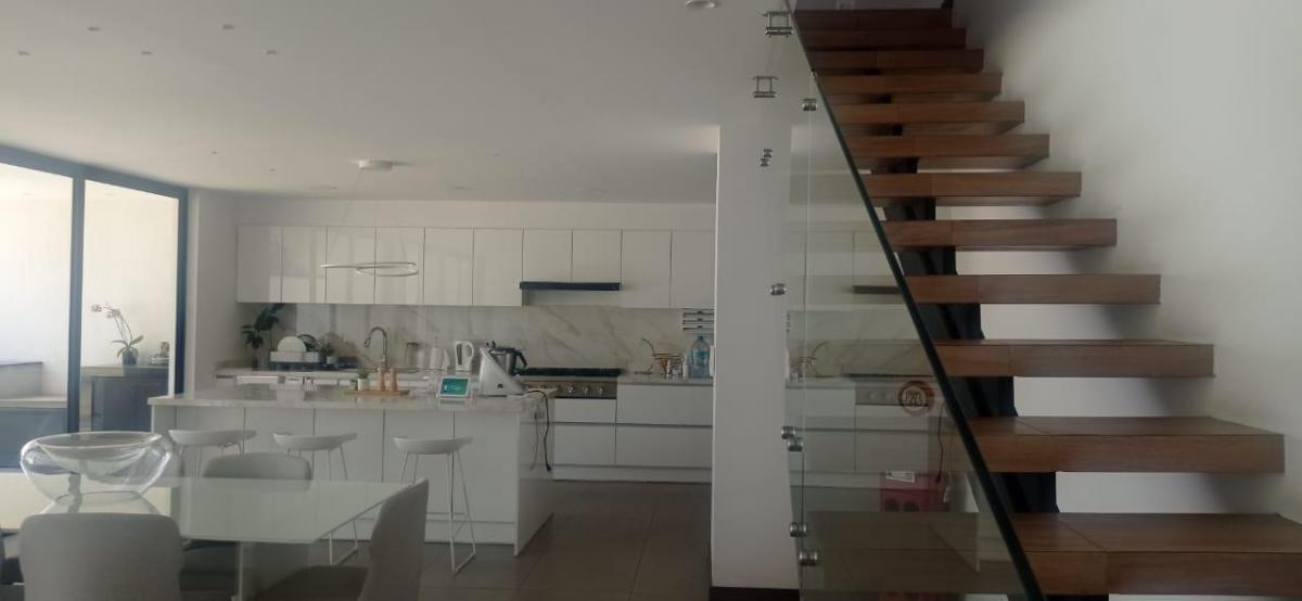 Se Vende Hermosa y Amplia Casa en Tumbaco — imagen 2
