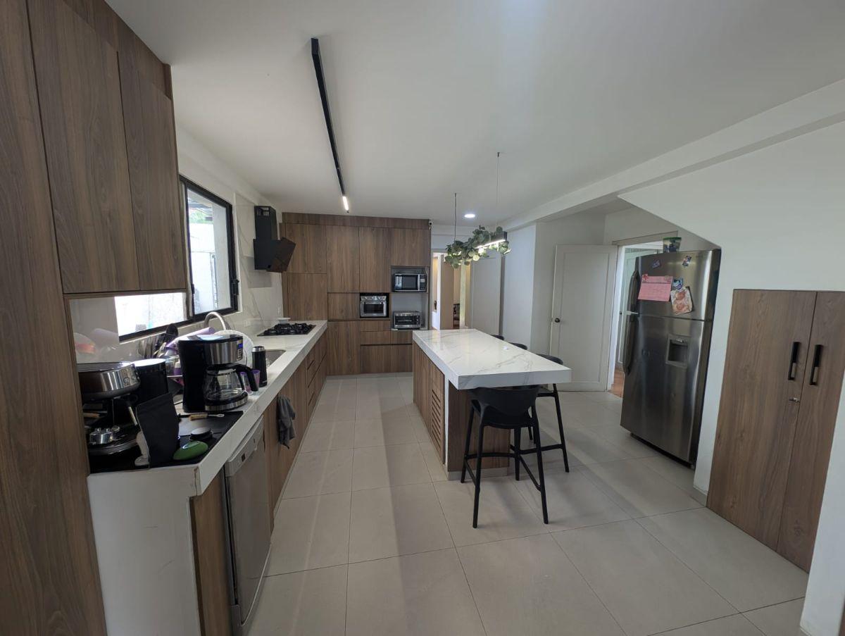 Linda Casa en Venta Zona Uees Urbanizacion Privada Samborondon, Guayas — imagen 5