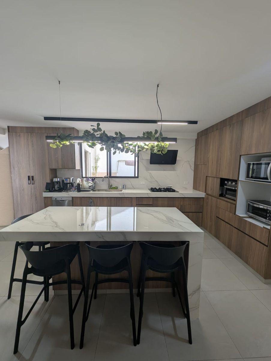 Linda Casa en Venta Zona Uees Urbanizacion Privada Samborondon, Guayas — imagen 3