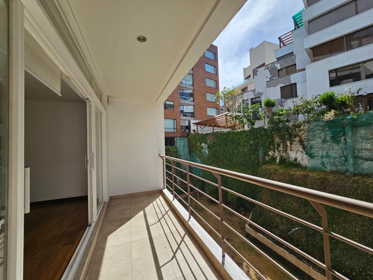 Vendo Departamento, Sector Gonzalez Suarez / Bosmediano — imagen 4