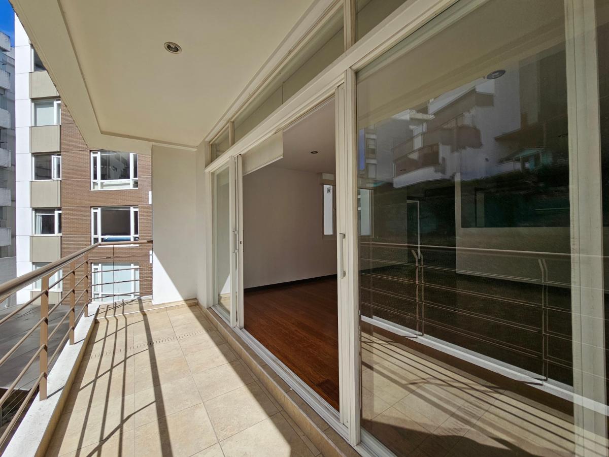 Vendo Departamento, Sector Gonzalez Suarez / Bosmediano — imagen 3