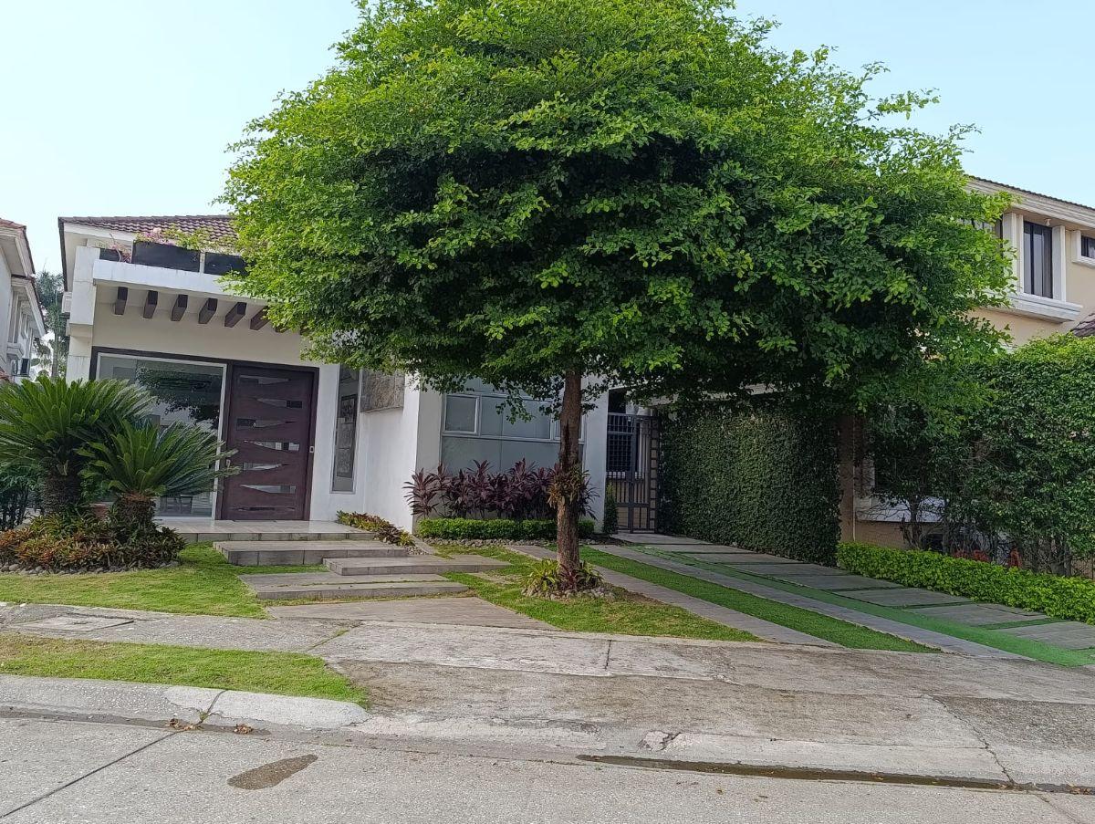 Casa en Venta Laguna Dorada Samborondon. F. Brito, Guayas — imagen 10