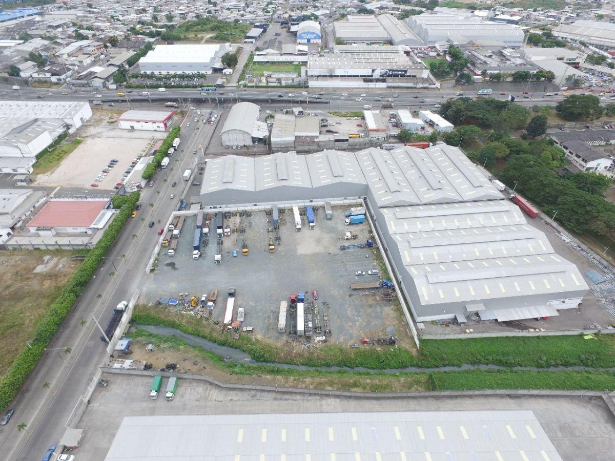 Terreno Exclusivo Industrial en Venta en El Km 8 Vía a Daule, Guayas — imagen 3