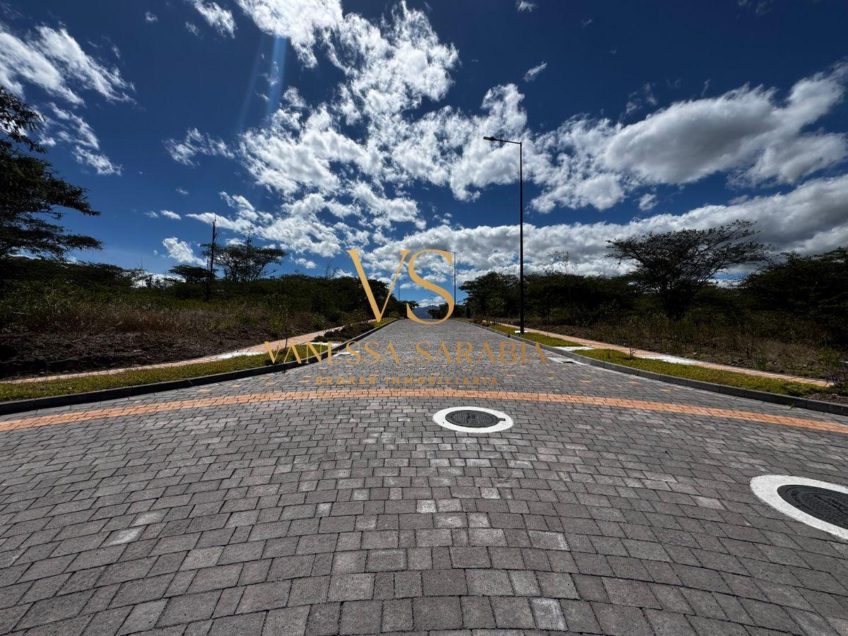 Vendo Terreno Urb Exclusiva en Tumbaco, Quito - Ecuador — imagen 6