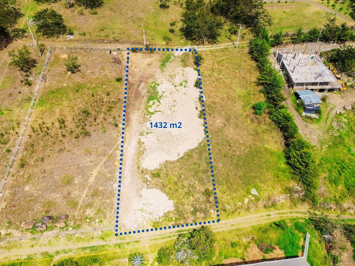 En Venta Terreno de 1432 m² en Chicti, Paute, Azuay — imagen 9