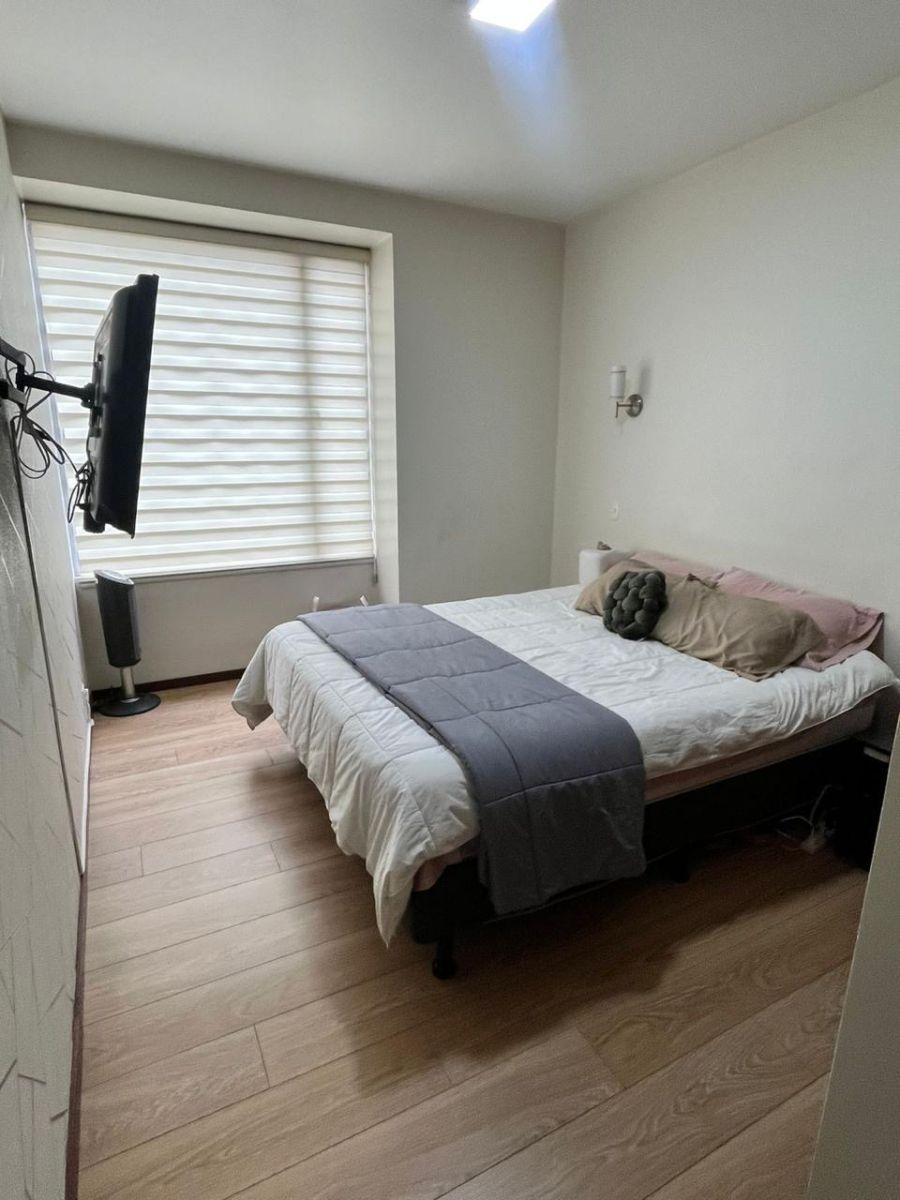 Departamento con Linda Vista a La Ciudad, en Venta sector La Mariscal (Cerca a Las Universidades) — imagen 8
