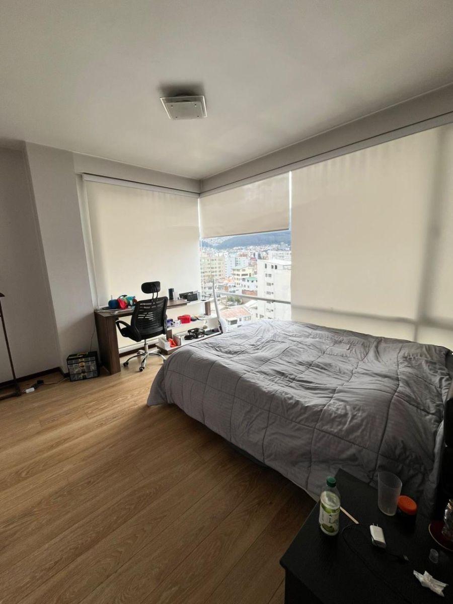 Departamento con Linda Vista a La Ciudad, en Venta sector La Mariscal (Cerca a Las Universidades) — imagen 7