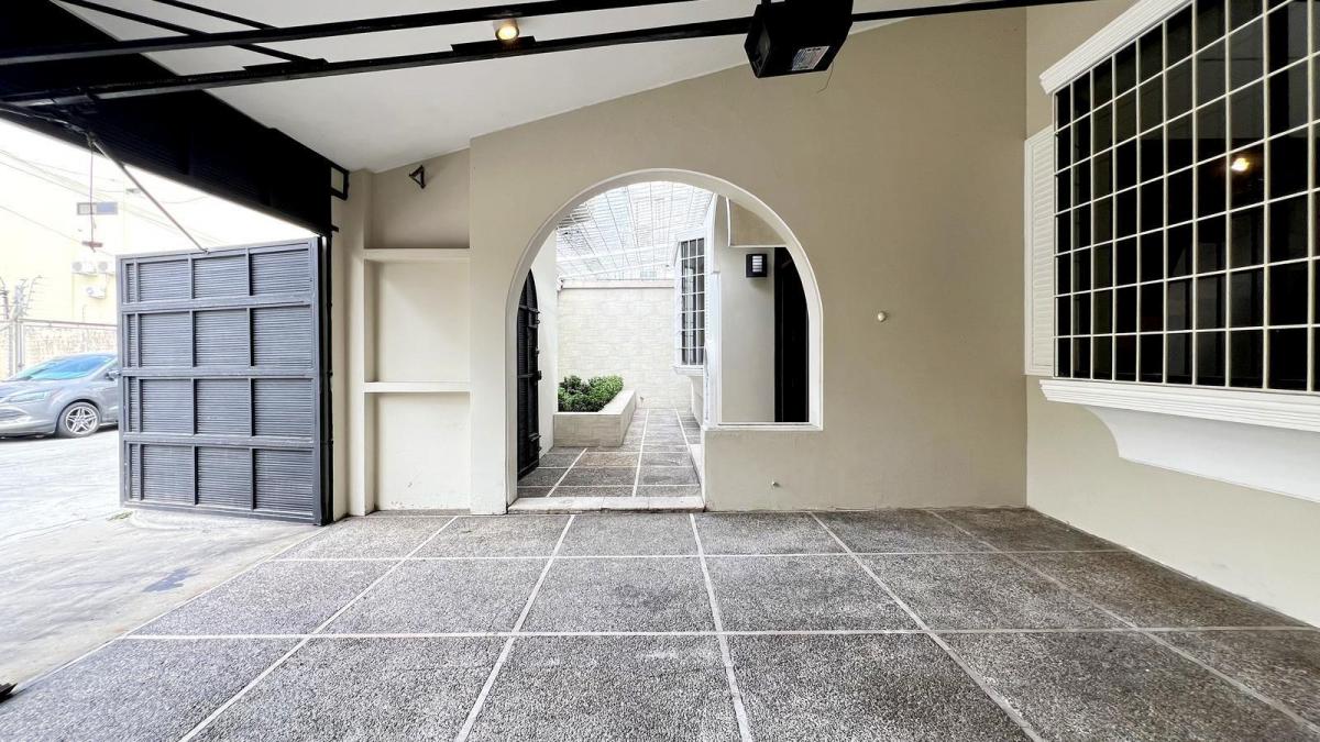 Casa Comercial de Venta en Kennedy Norte, a Minutos del Gobierno del Litoral, Guayas — imagen 9