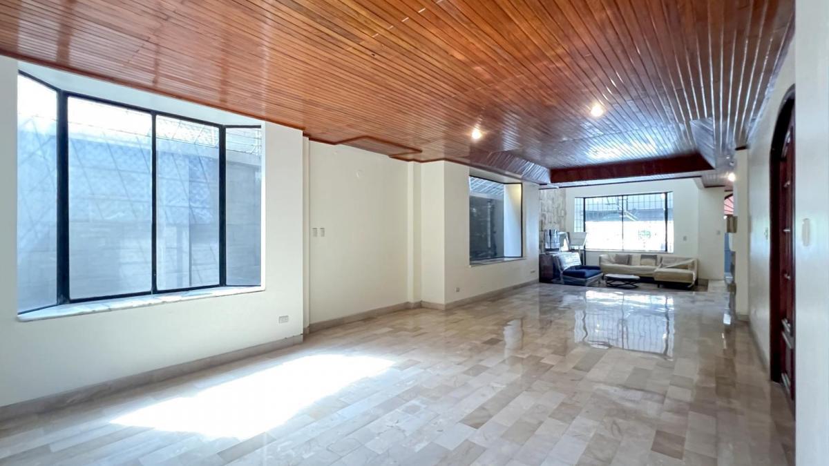 Casa Comercial de Venta en Kennedy Norte, a Minutos del Gobierno del Litoral, Guayas — imagen 3