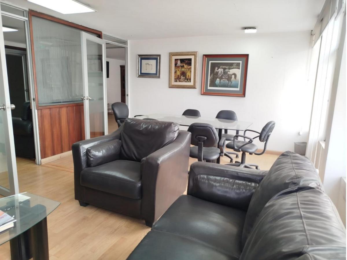 La Colon, de Oportunidad Oficina de Venta 150 m² — imagen 2