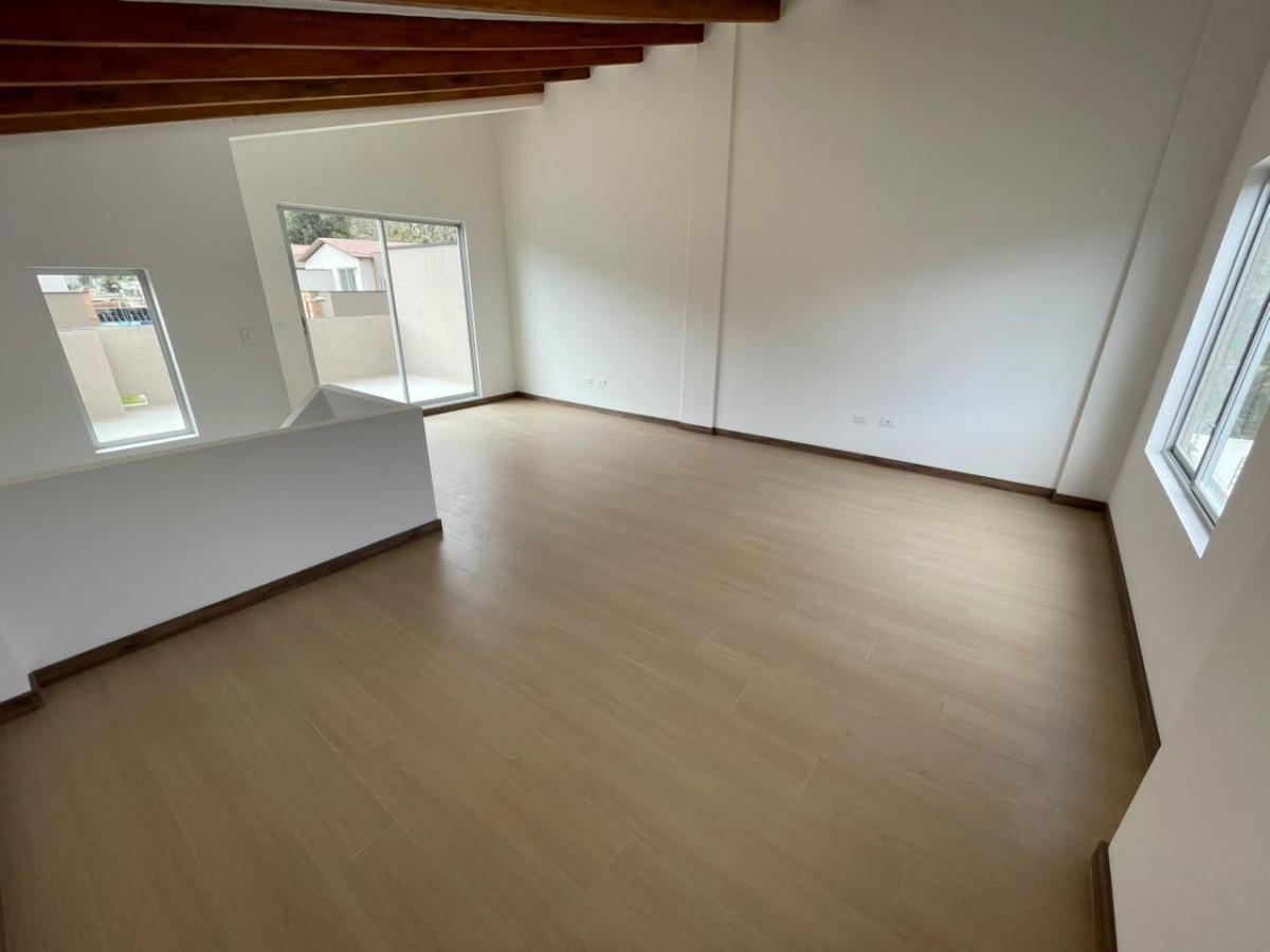 Casa Nueva en Pomasqui con Altillo, Terraza, Patio y Acabados de Primera en Conjunto Privado. Provincia de Pichincha — imagen 10