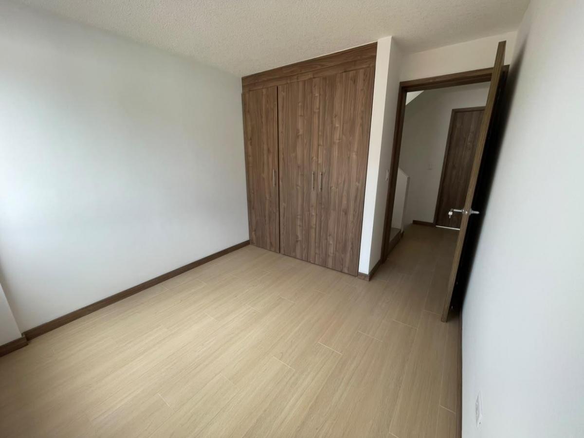Casa Nueva en Pomasqui con Altillo, Terraza, Patio y Acabados de Primera en Conjunto Privado. Provincia de Pichincha — imagen 8